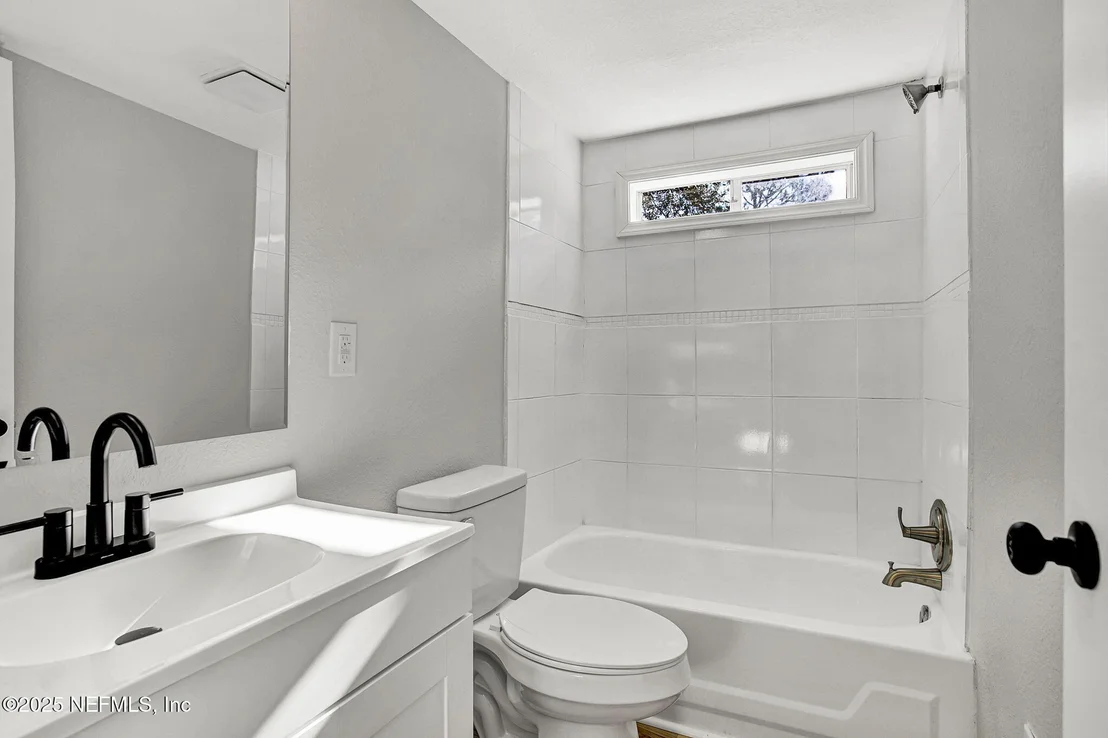 Photo of Unit 0 at 392 FOXTAIL Avenue