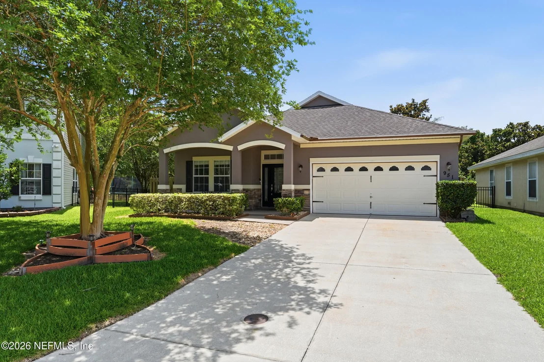 Photo of 951 CHURCHHILL Lane
