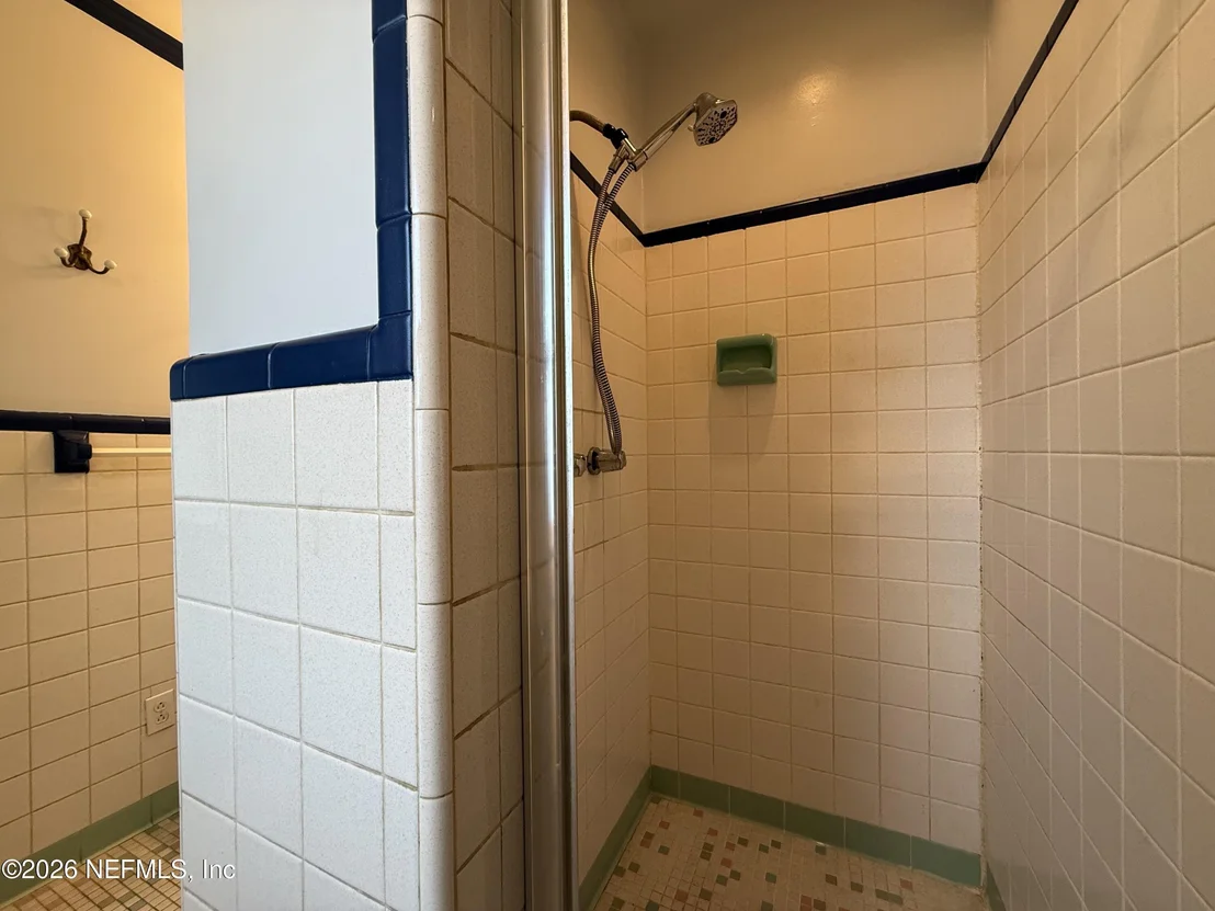Photo of 976 TOWNSEND Boulevard