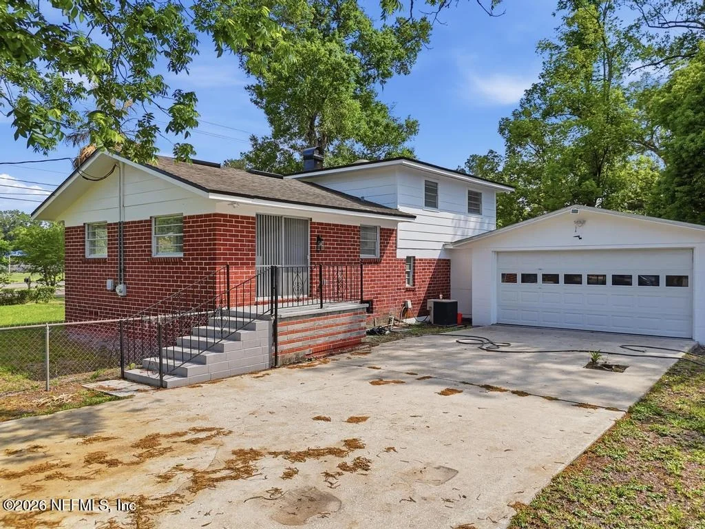 Photo of 7020 RICHARDSON Road