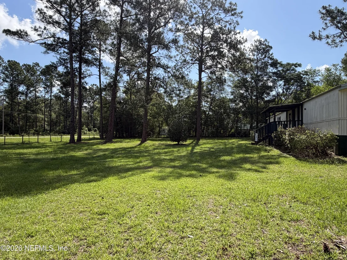 Photo of 805 JONATHAN Road