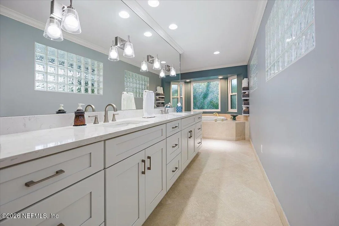 Photo of 3008 FOREST Circle