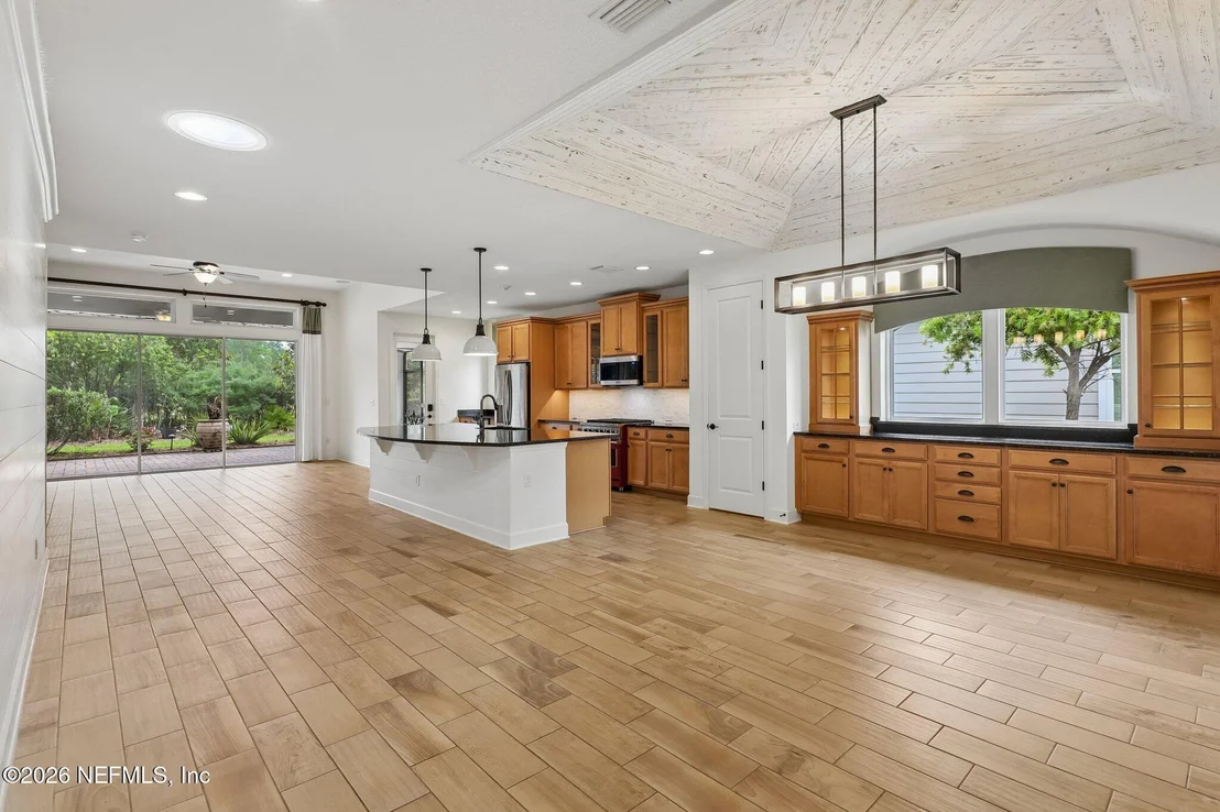 Photo of 122 PINE MANOR Drive