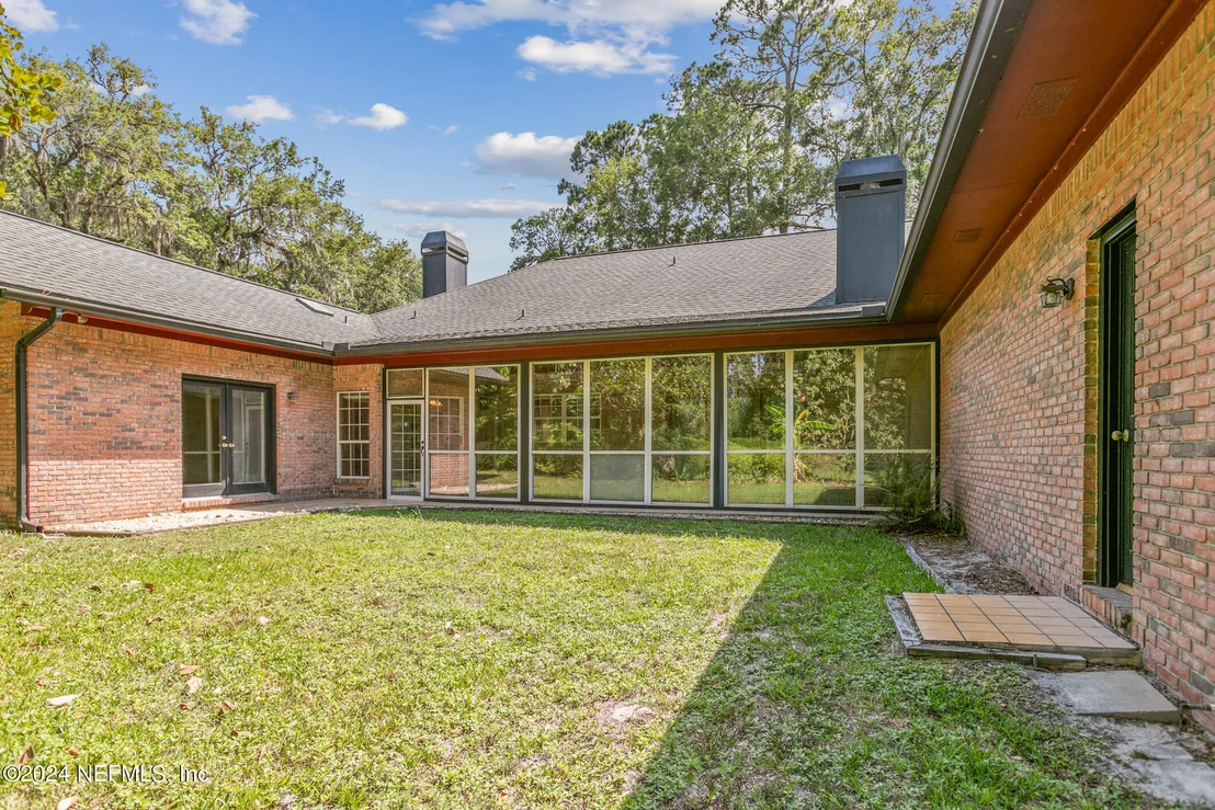 Photo of 11926 MANDARIN Road