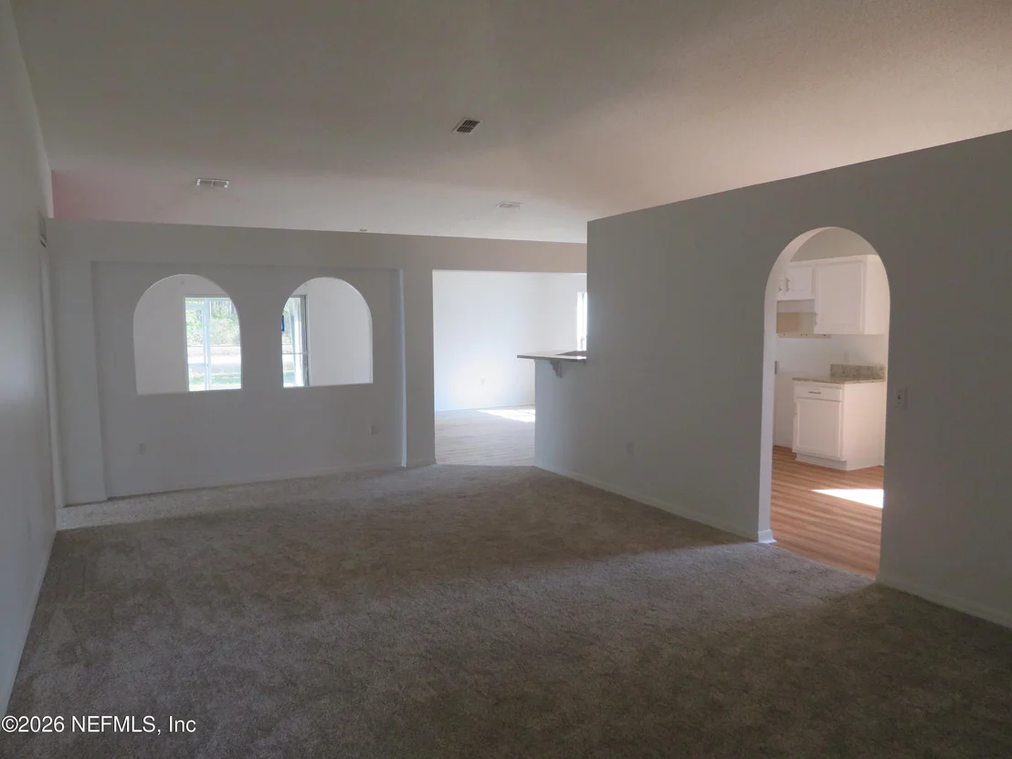 Photo of 495 ISLAMORADA Drive S