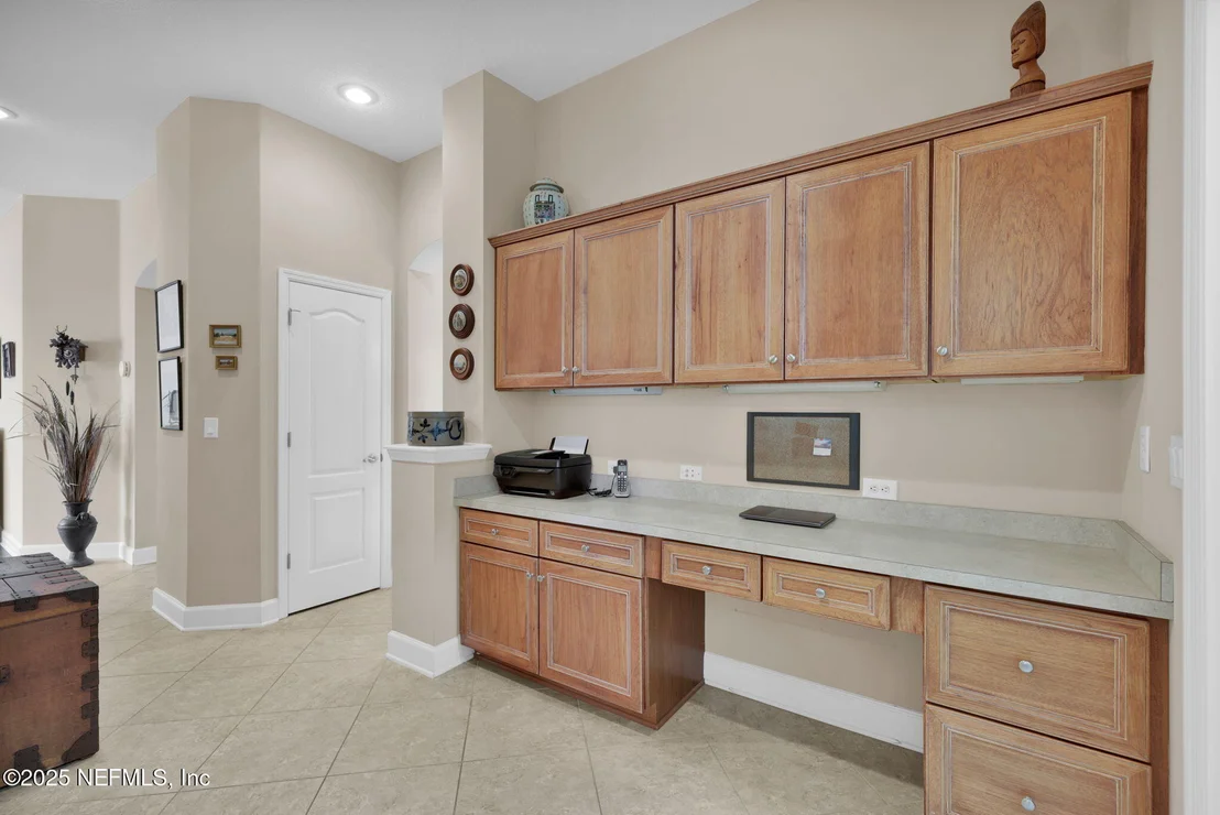 Photo of 159 LA MESA Drive
