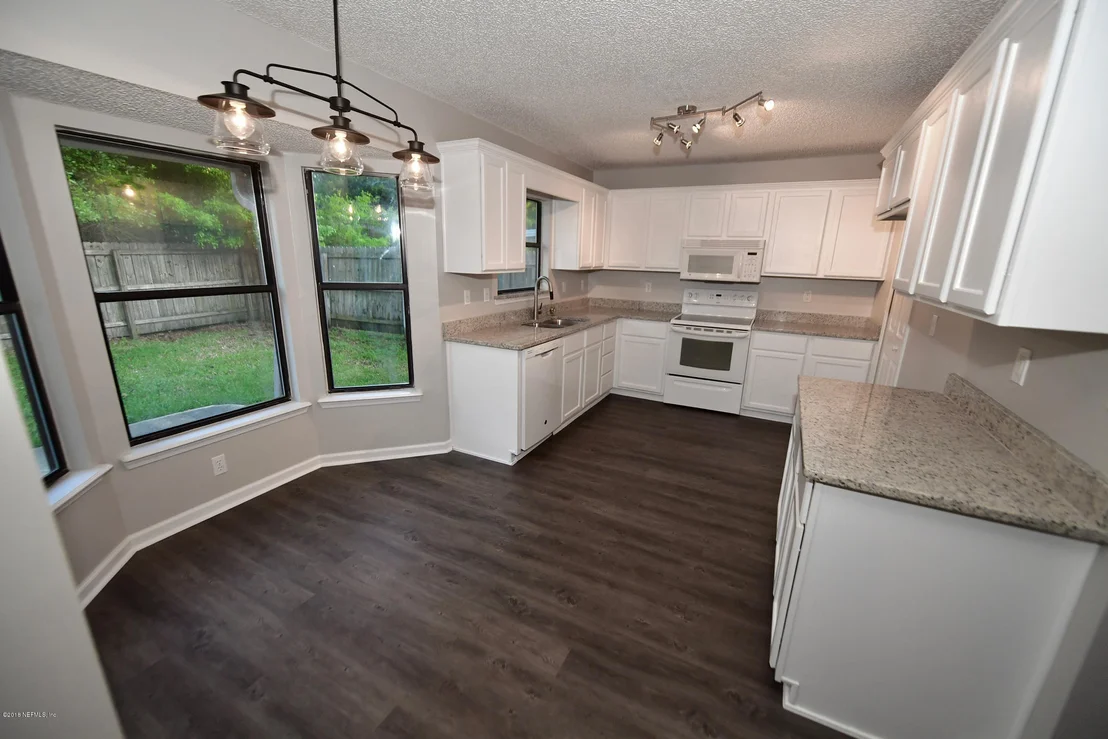 Photo of 3888 CHAPELGATE Road