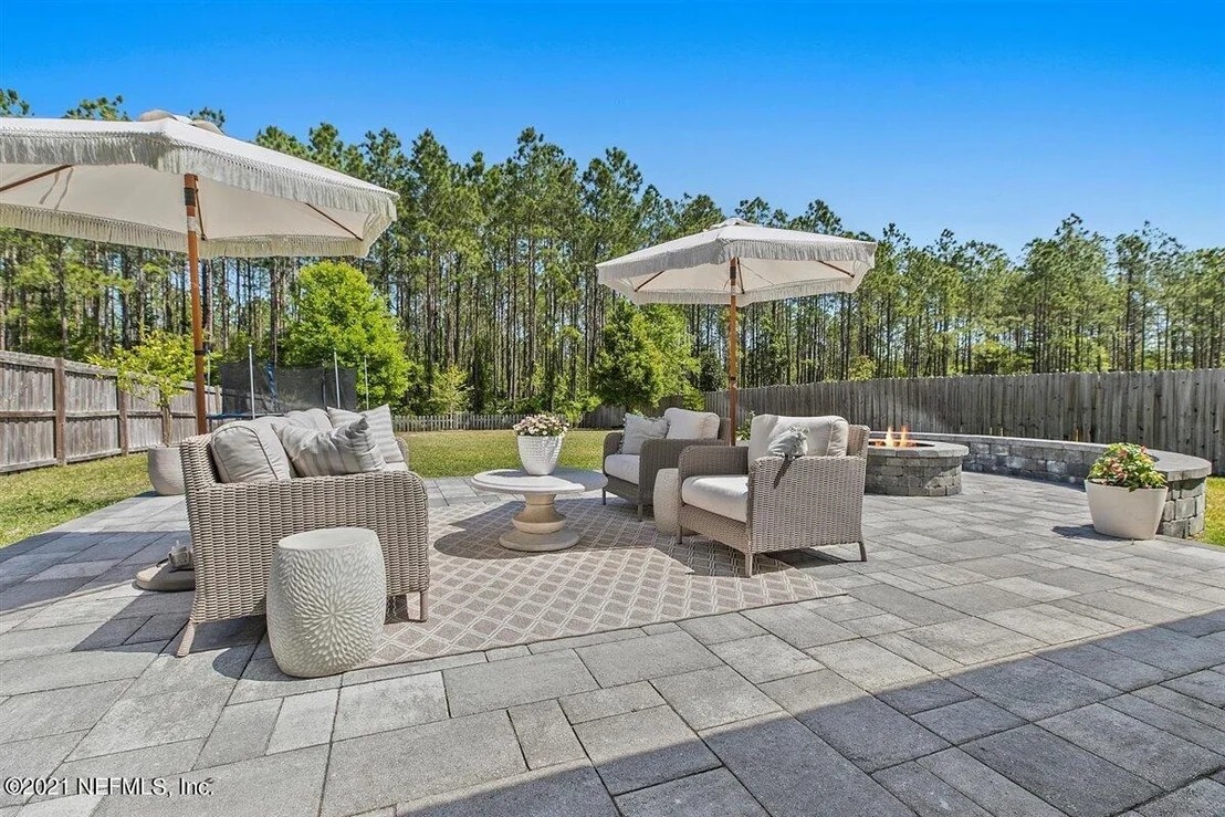 Photo of 450 E TEAGUE BAY Drive