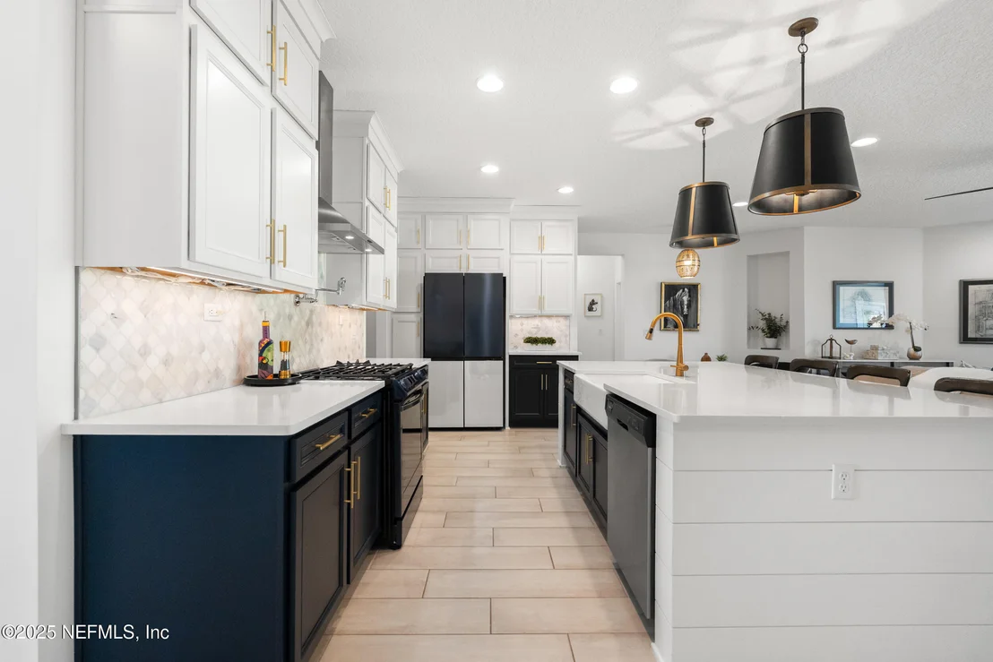 Photo of 230 MARQUESA Circle
