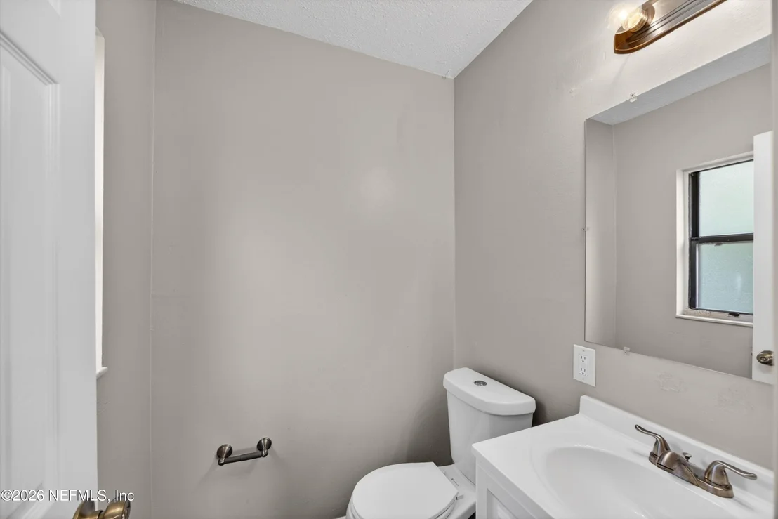 Photo of 7251 MAYAPPLE Road