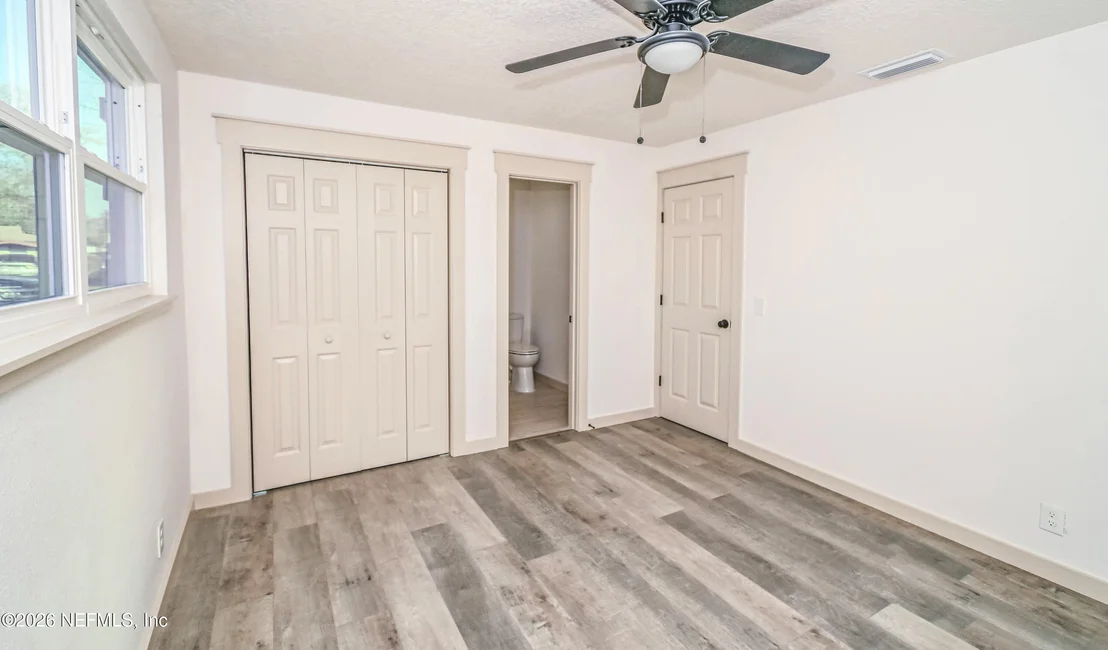 Photo of 406 BARBARA Circle