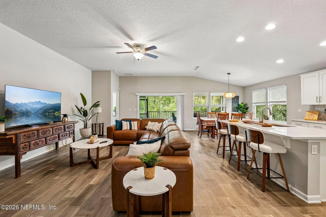Photo of 3800 GREAT FALLS Loop
