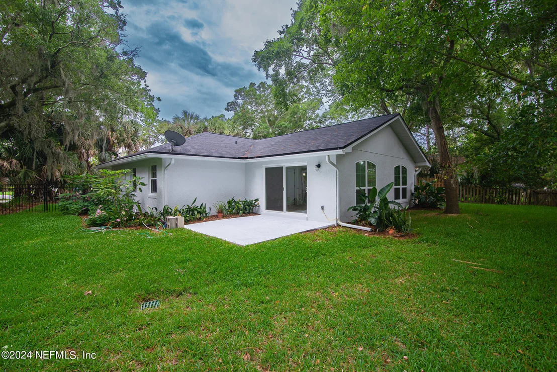 Photo of 89 VERANDA Lane