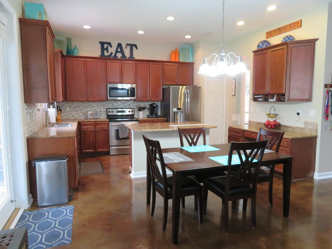 Photo of 113 CASTLEGATE Lane