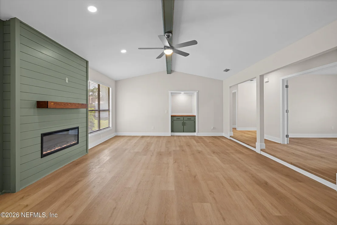 Photo of 1440 FOREST Lane