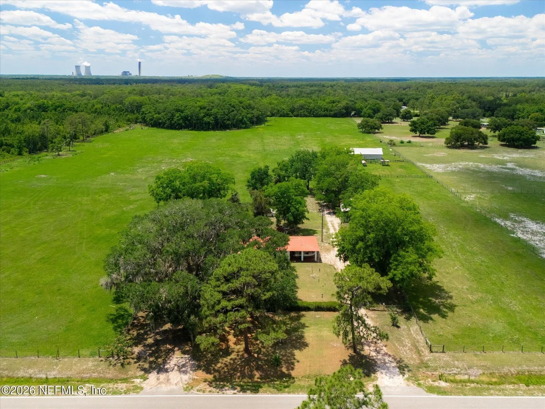 Photo of 786 W RIVER Road