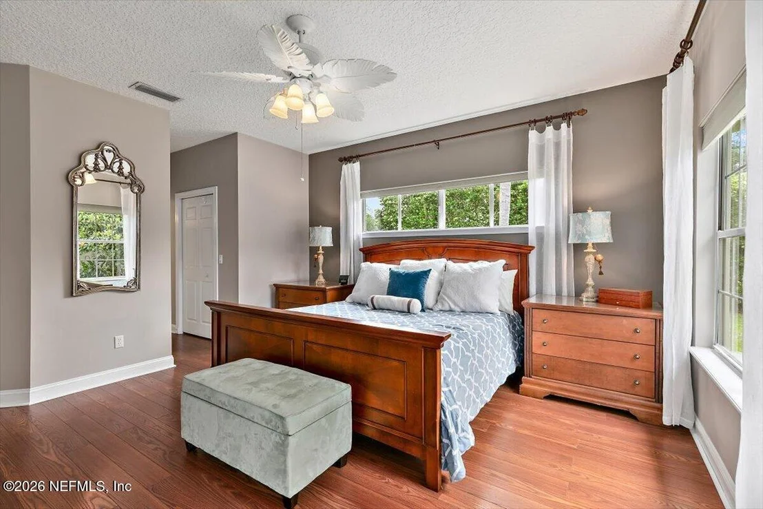 Photo of 113 OAK VIEW Circle