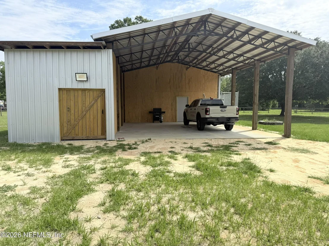 Photo of 204 COMER Road