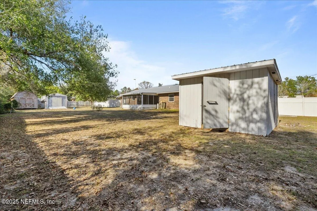 Photo of 105 CRESTWOOD Drive
