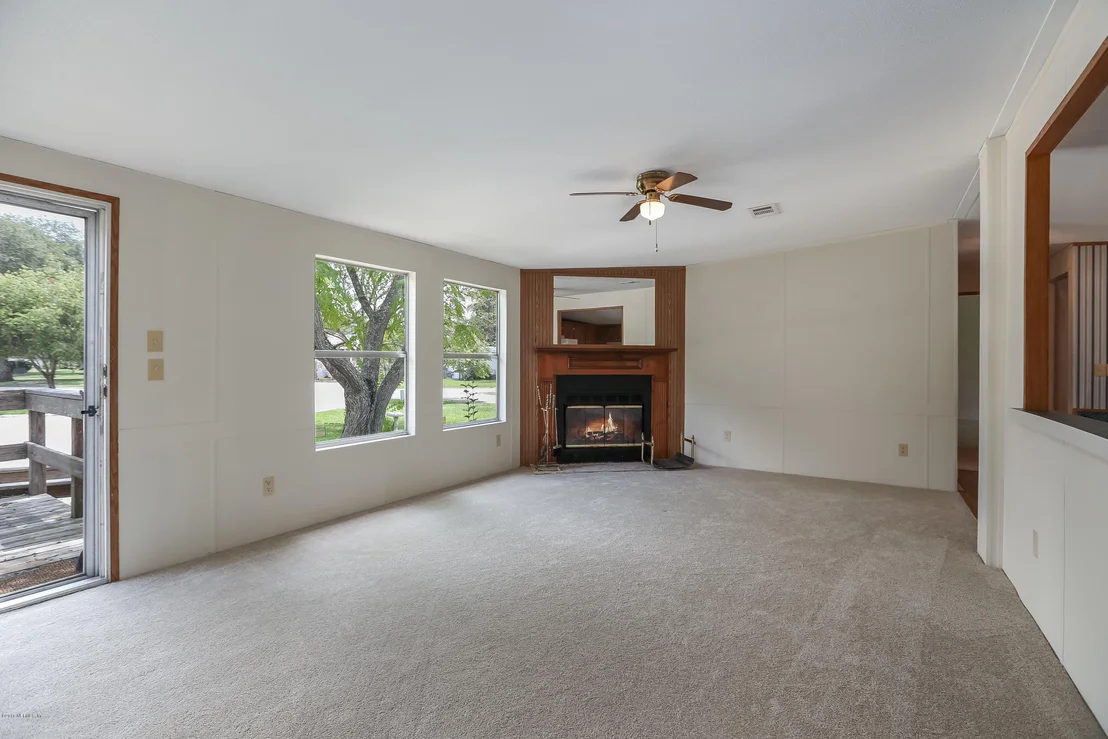 Photo of 277 VINTAGE OAK Circle