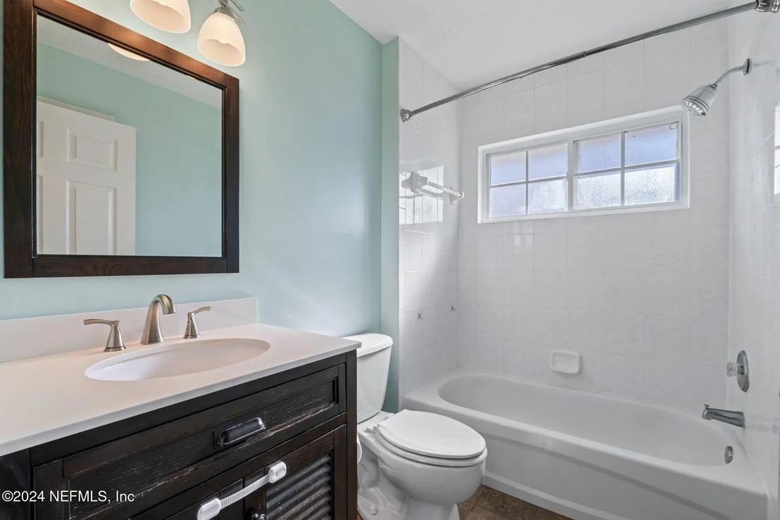 Photo of 44017 GREEN MEADOWS Lane