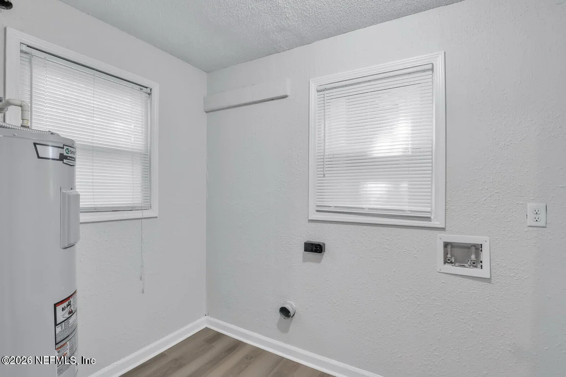 Photo of 3263 THOMAS Street