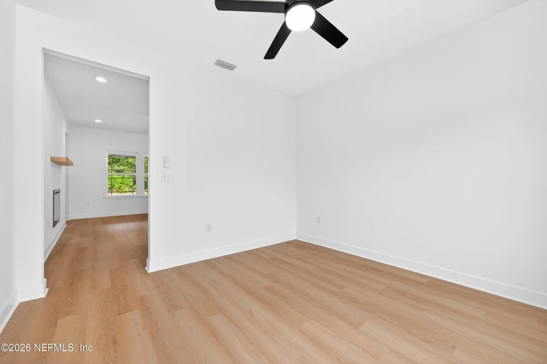 Photo of 183 CRESTVIEW Drive