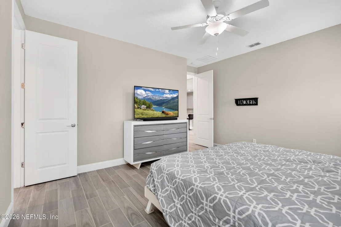 Photo of 253 RIDGEWIND Drive