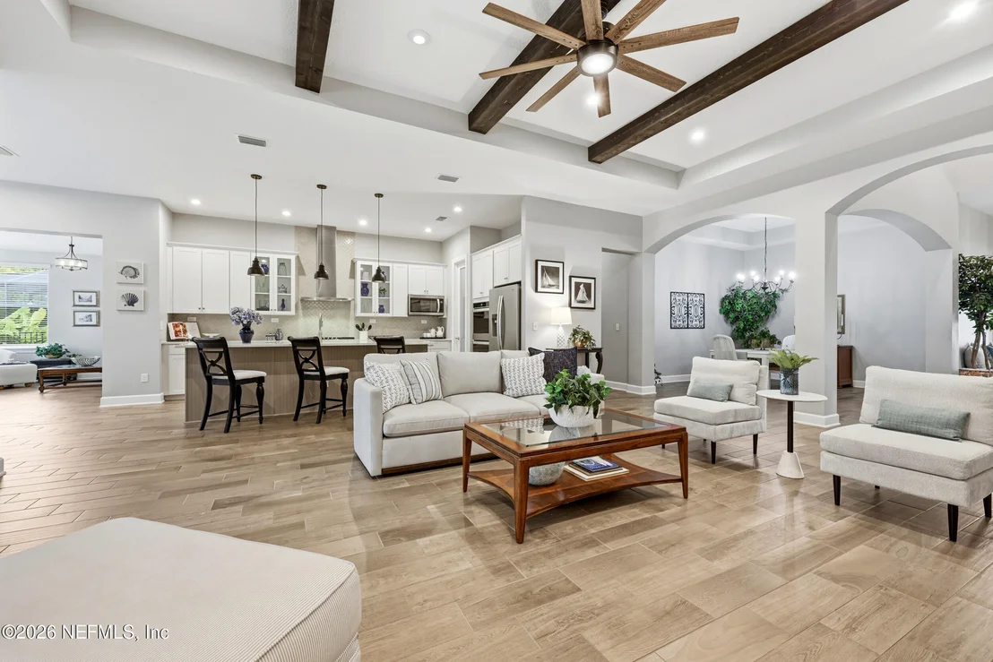 Photo of 359 GLENNEYRE Circle