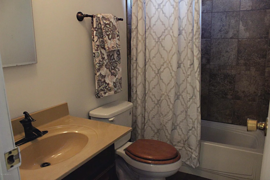 Photo of 86158 LOFTON Court