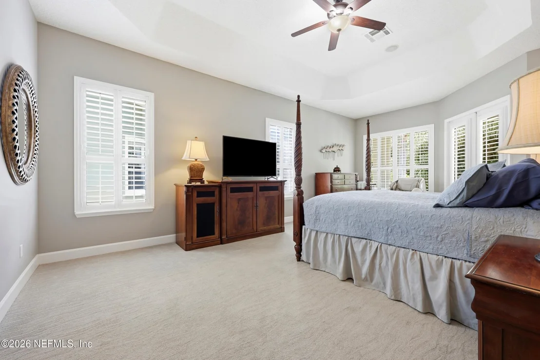Photo of 828 RILEY Lane