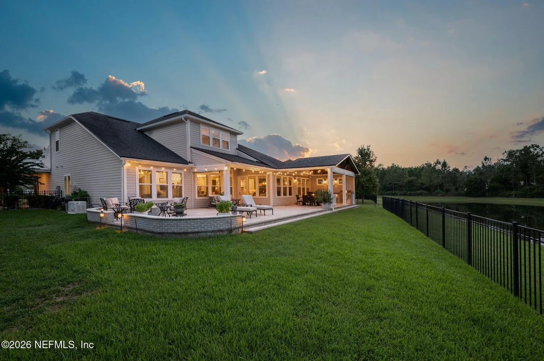 Photo of 681 GLENNEYRE Circle