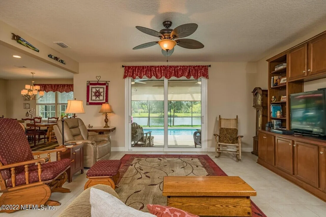 Photo of 121 DEERFIELD GROVE Way