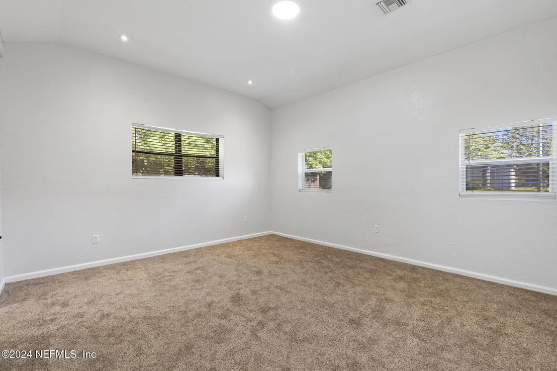 Photo of 7548 EPPERSON Avenue