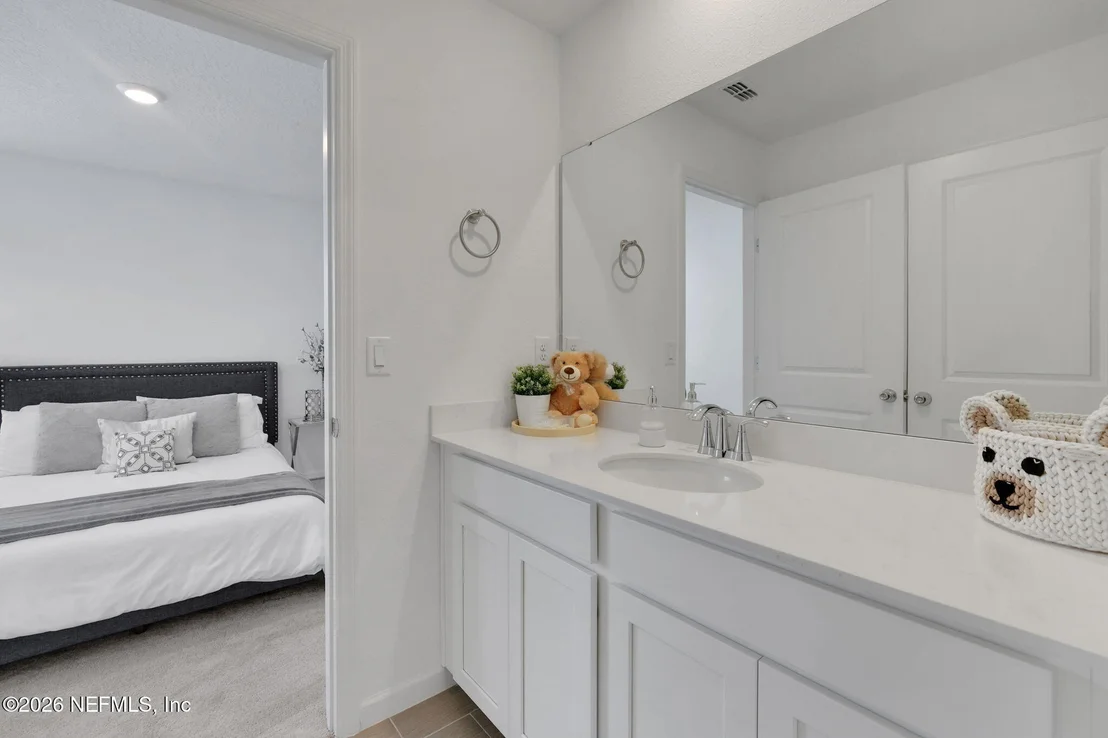 Photo of 56 DISSTON Cove