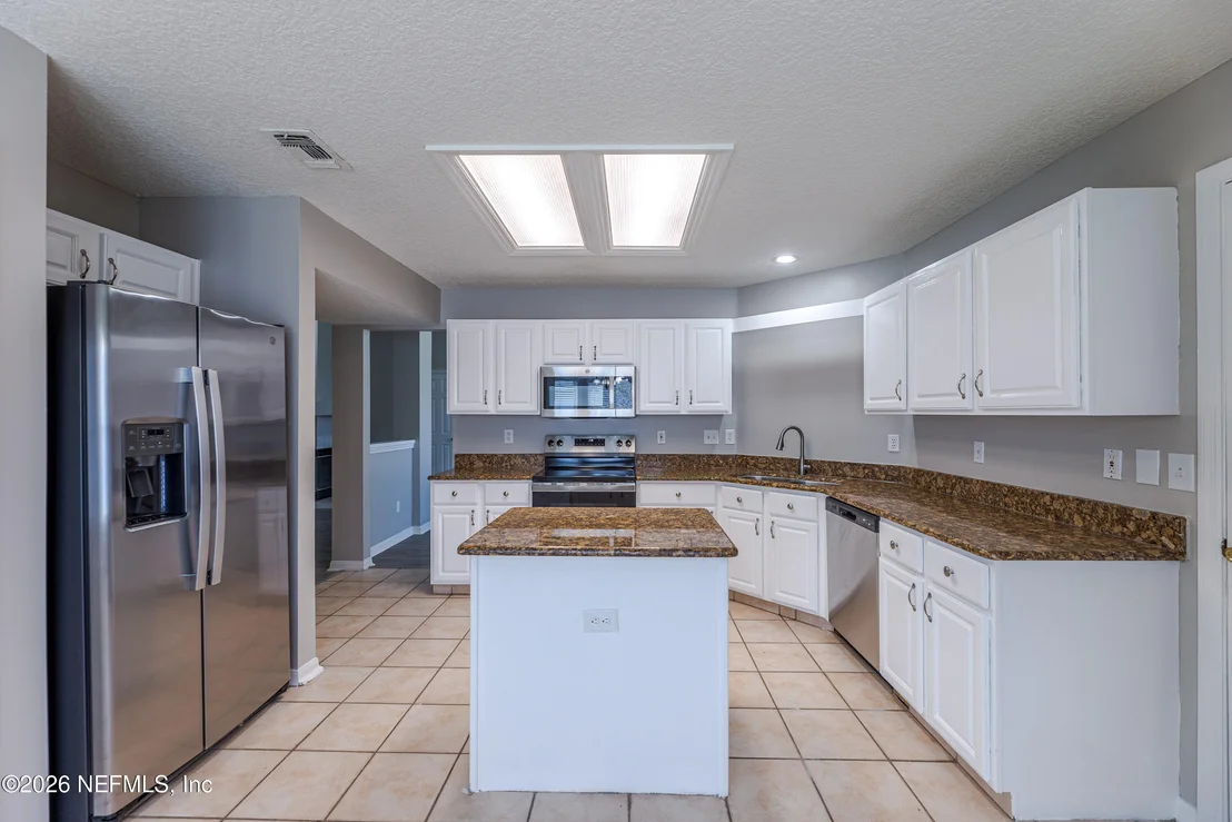 Photo of 13870 SOFTWIND Trail N
