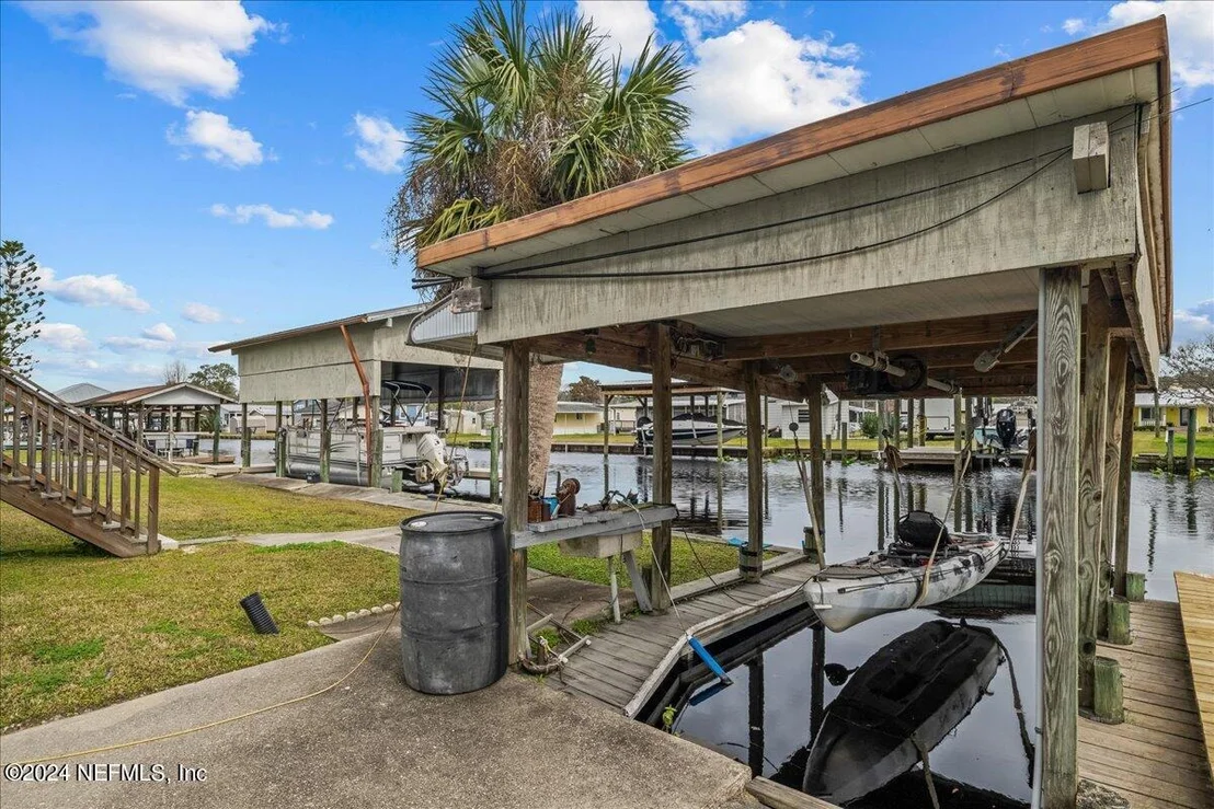 Photo of 152 MOONLITE Drive