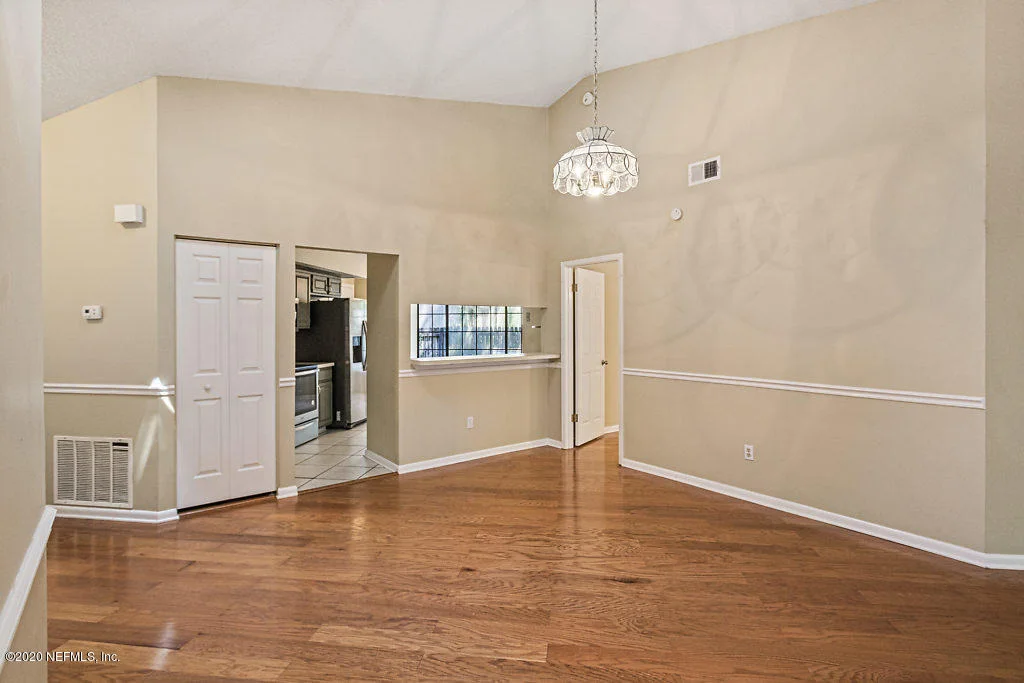 Photo of 4866 TRUMBULL Place