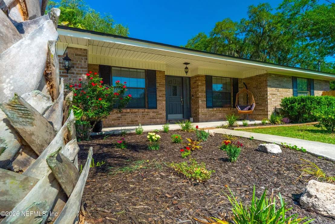 Photo of 1701 JONES Road