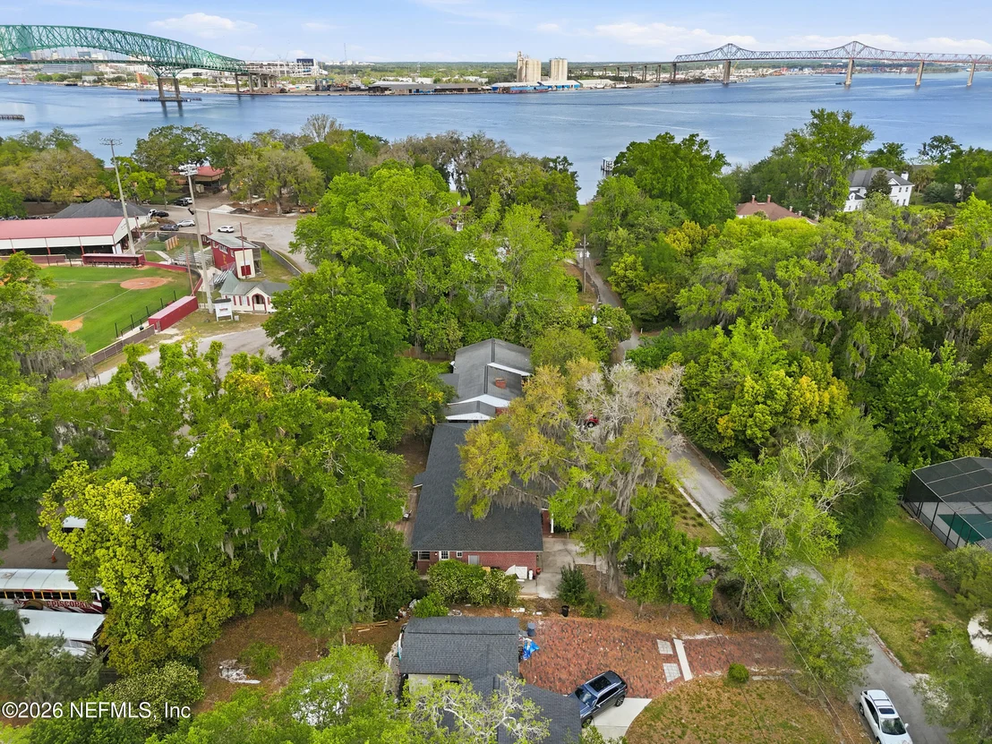 Photo of 1244 GLENGARRY Road