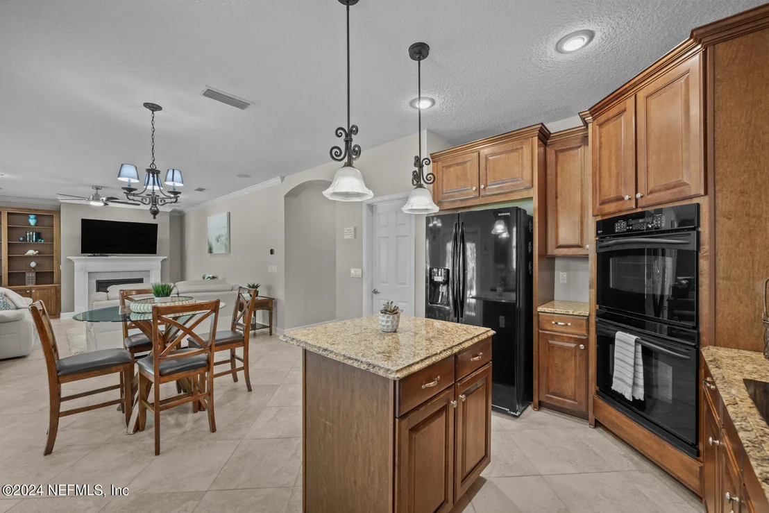 Photo of 712 CANDLEBARK Drive