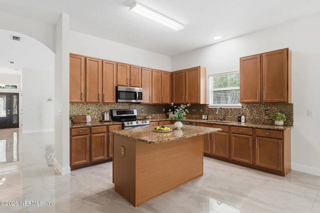 Photo of 951 CHURCHHILL Lane
