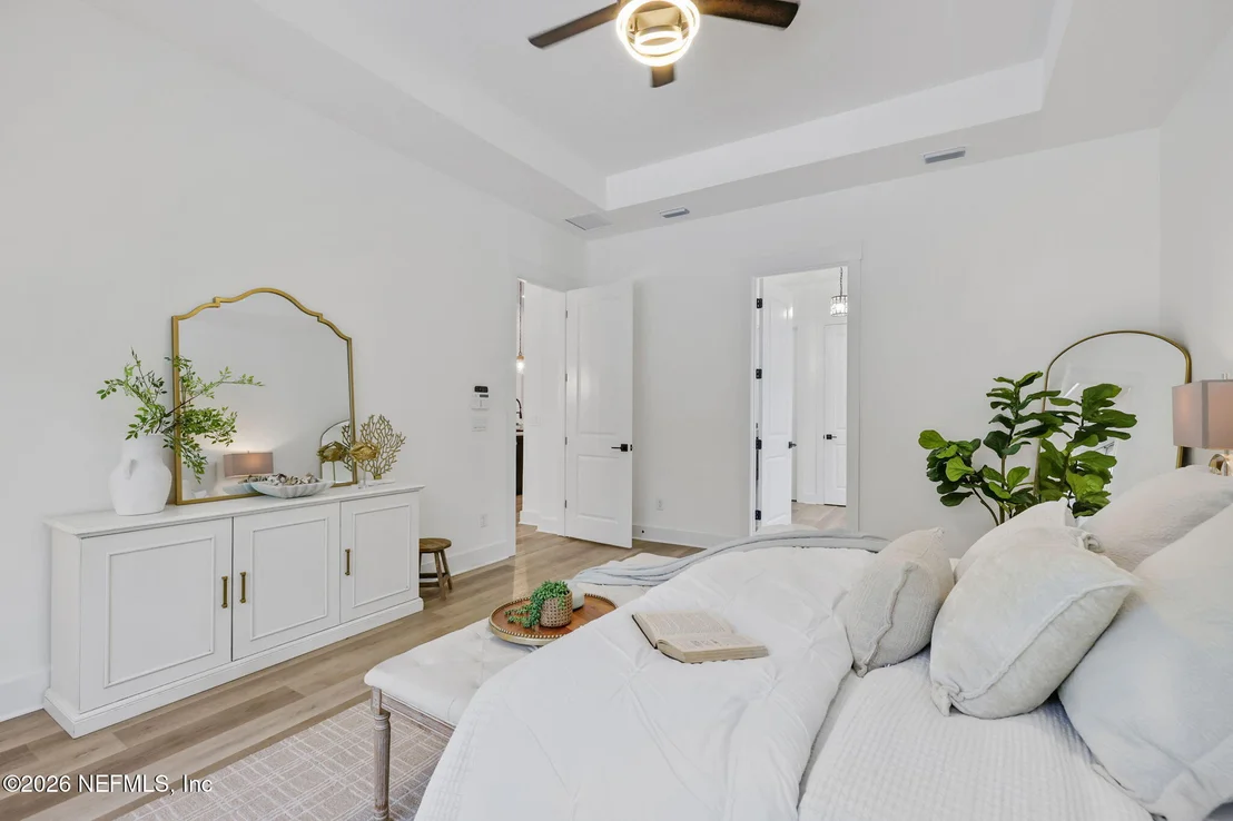 Photo of 446 PALM CREST Drive