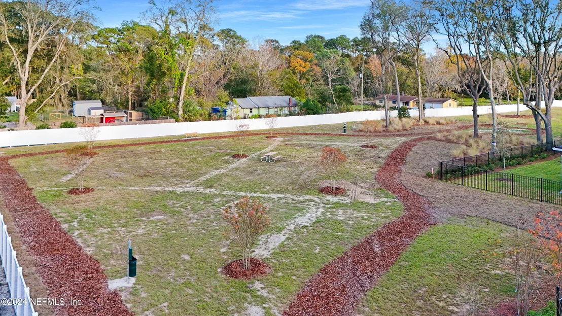 Photo of 5658 TOMAHAWK LAKE Drive