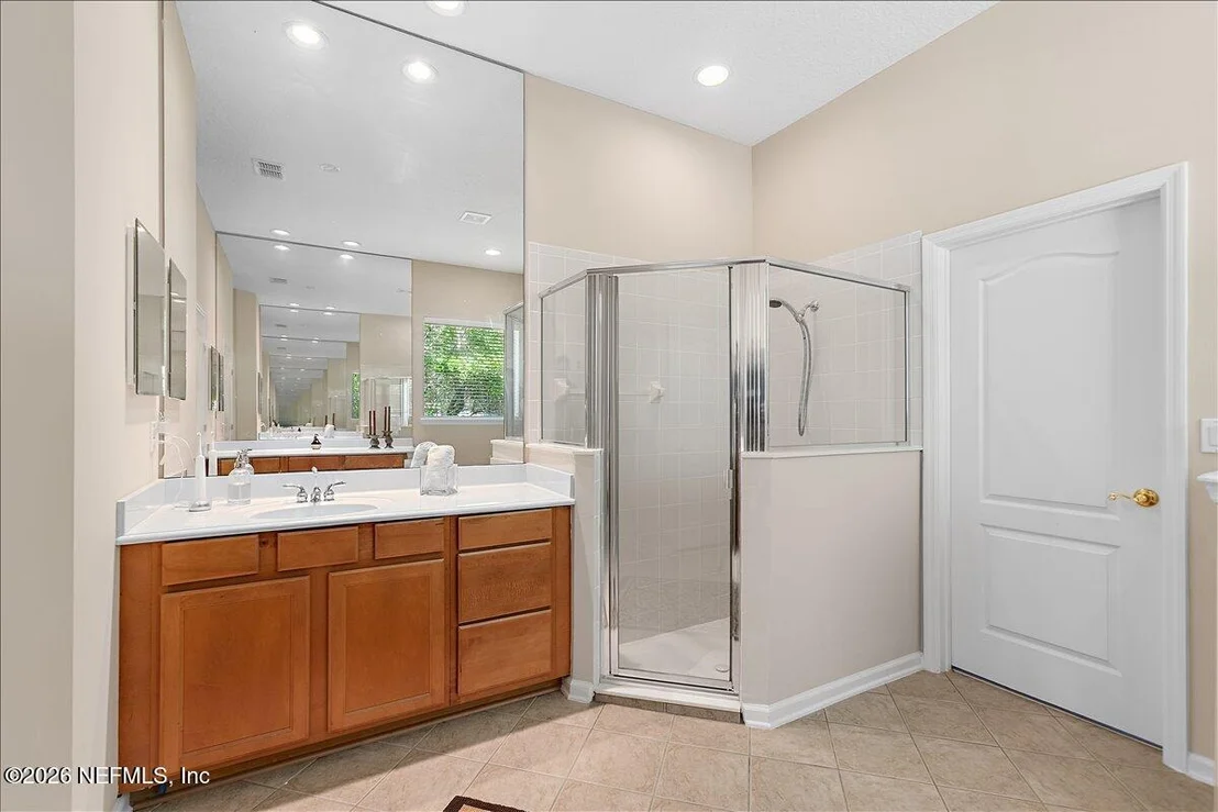 Photo of 1700 E COBBLESTONE Lane