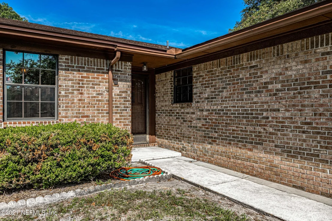 Photo of 1340 STARLING Road