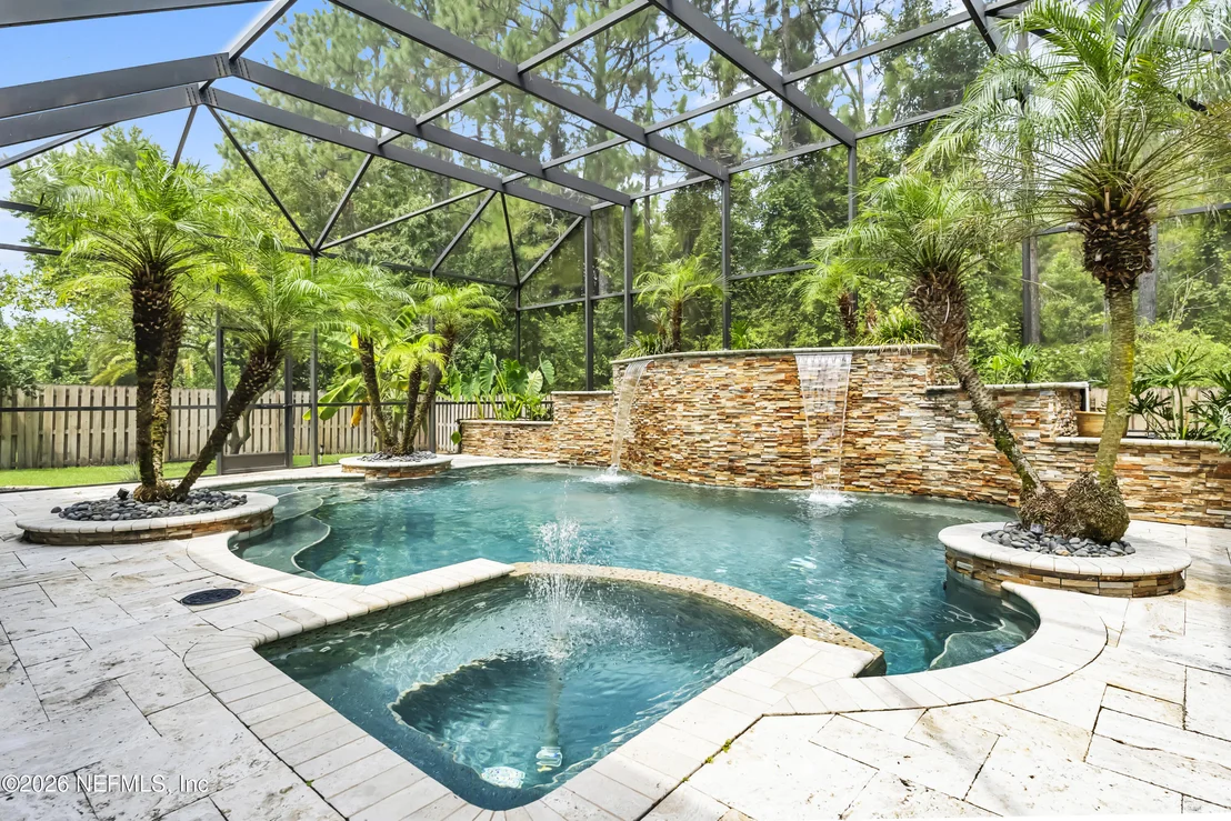 Photo of 784 W DEVONHURST Lane