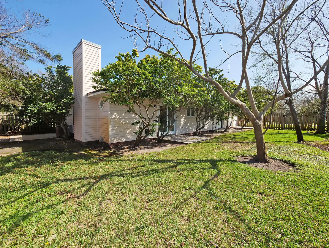 Photo of 1802 SEMINOLE Road