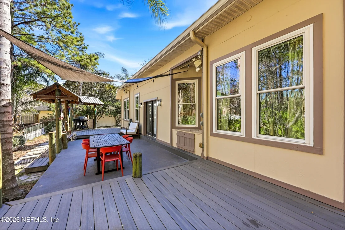Photo of 185 BARTRAM PARKE Drive