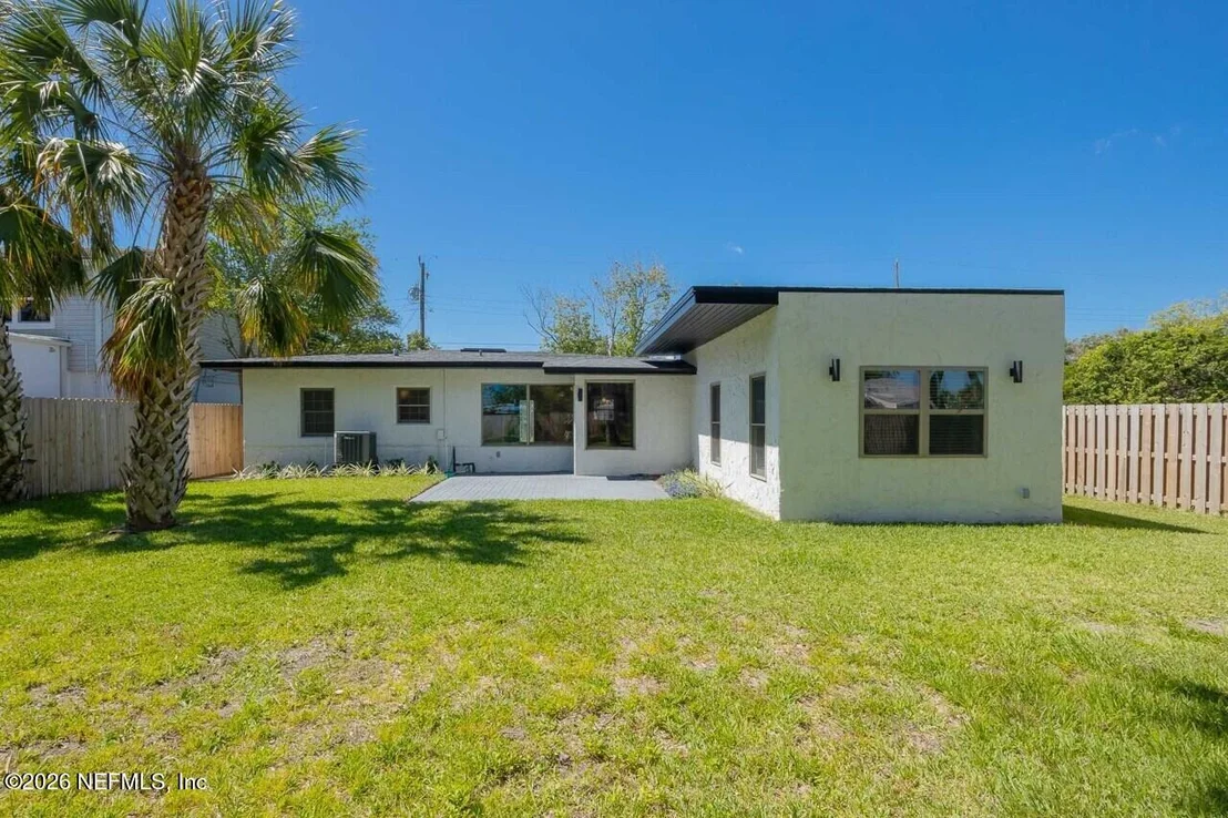 Photo of 310 ANDREAS Street